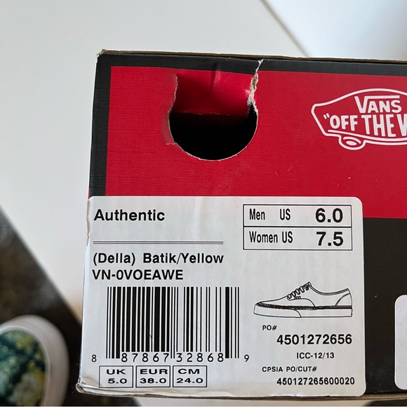 Van’s and Della shoes size 7.5 women’s - Picture 3 of 7